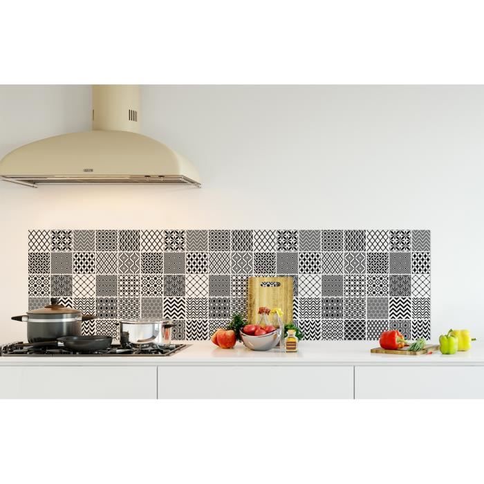 Credence De Cuisine Adhesive En Verre De Synthese Carreaux De Ciment Style Geometrique L 180 X H 50 Cm Cdiscount Bricolage