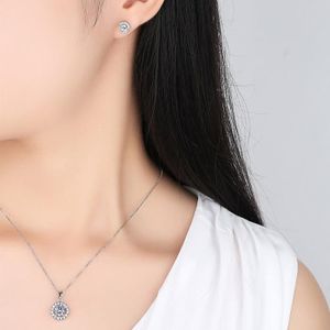 Ensemble Bijoux Argenté : Collier Et Boucles D'oreilles Clous Avec Zirconium - Neuf Sans Emballage