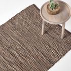 HOMESCAPES Tapis cuir Madras Coloris marron 120 x 180 cm