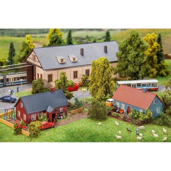 FALLER Maisons Village 2 Pièces - Accessoire Modélisme Ferroviaire HO - Décoration Réseau Train