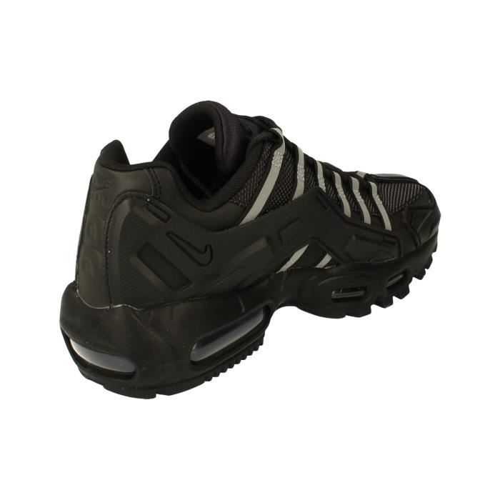 nike air 95 ndstrkt