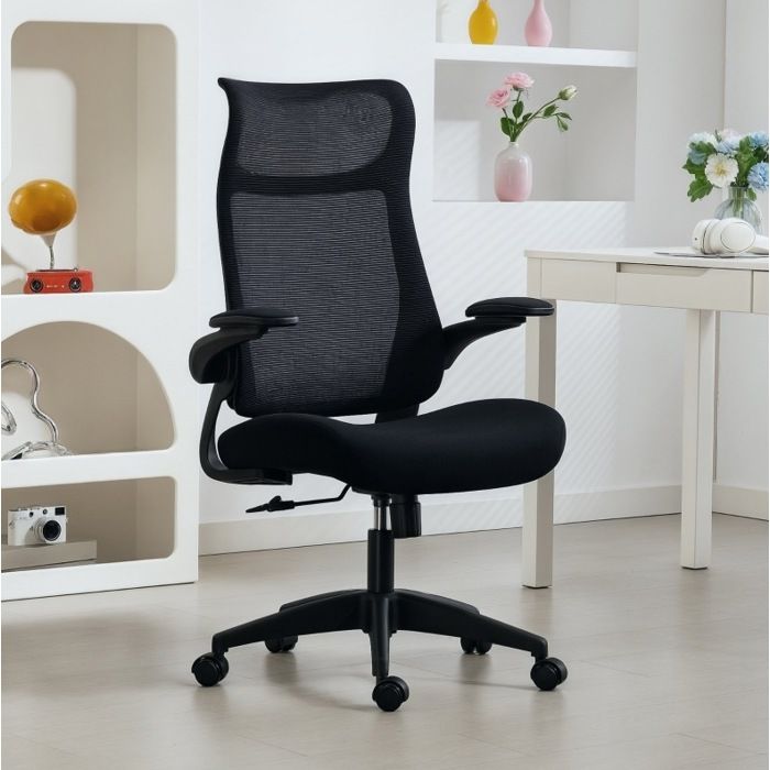 Chaise de bureau ergonomique noire à roulettes dossier en maille appui-tête intégré accoudoirs 3D relevables