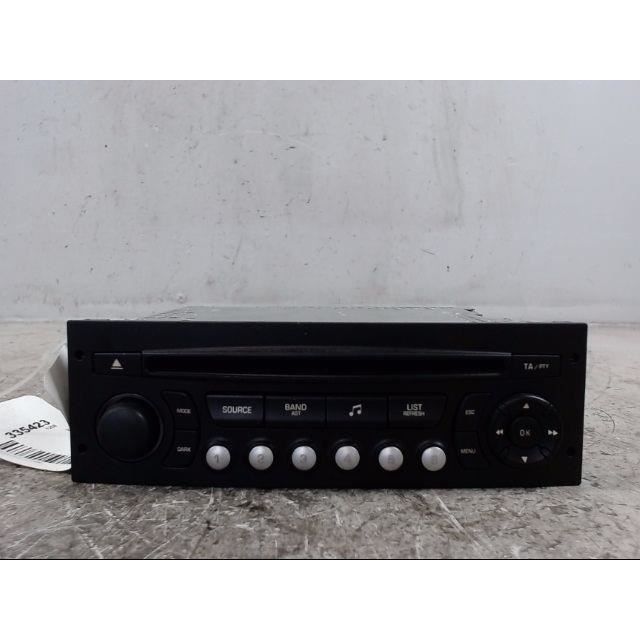 PIECES AUTO D'OCCASION - 16106920XT - KIT D'INSTALLATION D'AUTORADIO - AUTORADIO CITROEN DS3 2009- - B1-456135