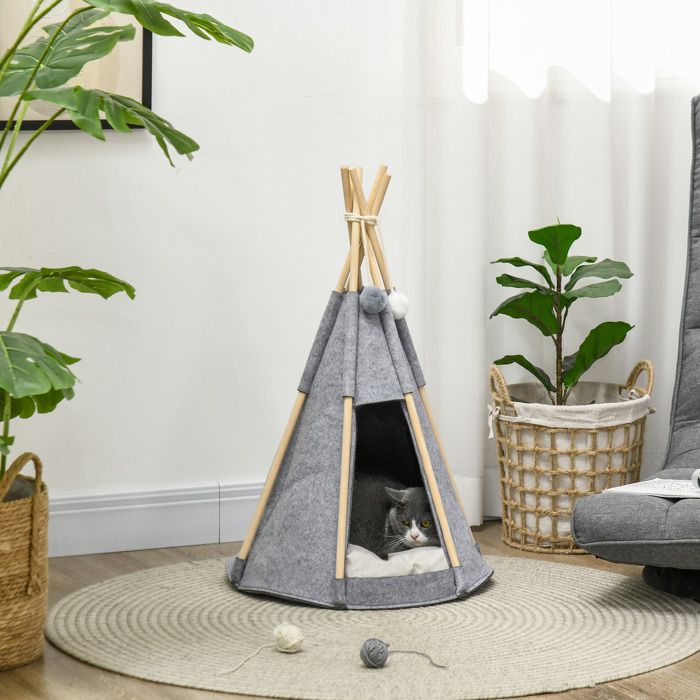Meilleurs prix pour Tente tipi pour animaux teepee chat ou chien coussin épais 2 pompons inclus structure bois de pin feutrine peluche gris