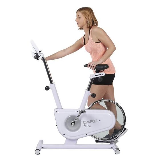 CARE Velo d appartement Fusio 2 Masse d inertie de 10 kg 16 programmes et 7 fonctionnalites Cdiscount Sport