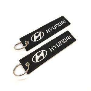 Porte-Clé Hyundai de Luxe en Oud + Flacon Oud Kmari 
