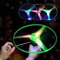 Lot De 20 Hélicoptères LED Volants – Lance-pierre Catapulte – Jouet Lumineux Extérieur – Fête Et Cadeau