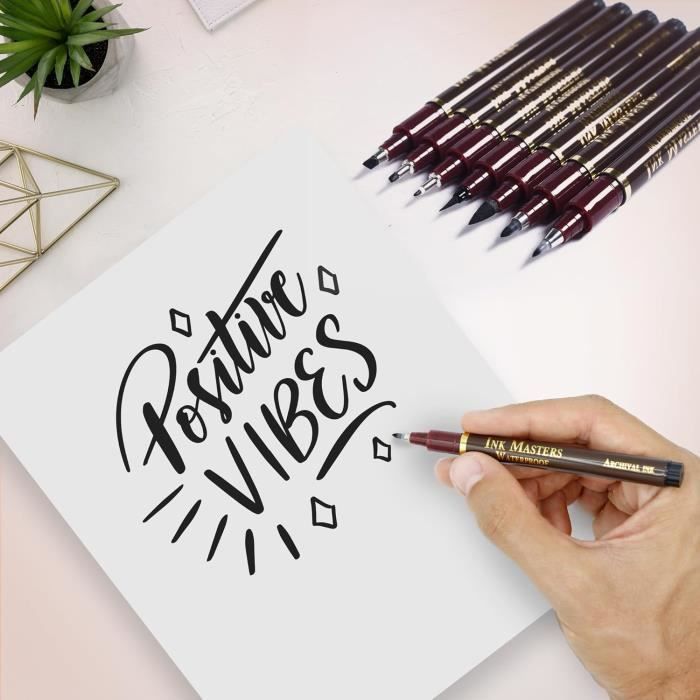 Lot de 5 Stylos de calligraphie - feutres à double tête - pinceaux de lettrage noirs Lot de 5 Stylos de calligraphie - feutres à double tête - pinceaux de lettrage noirs