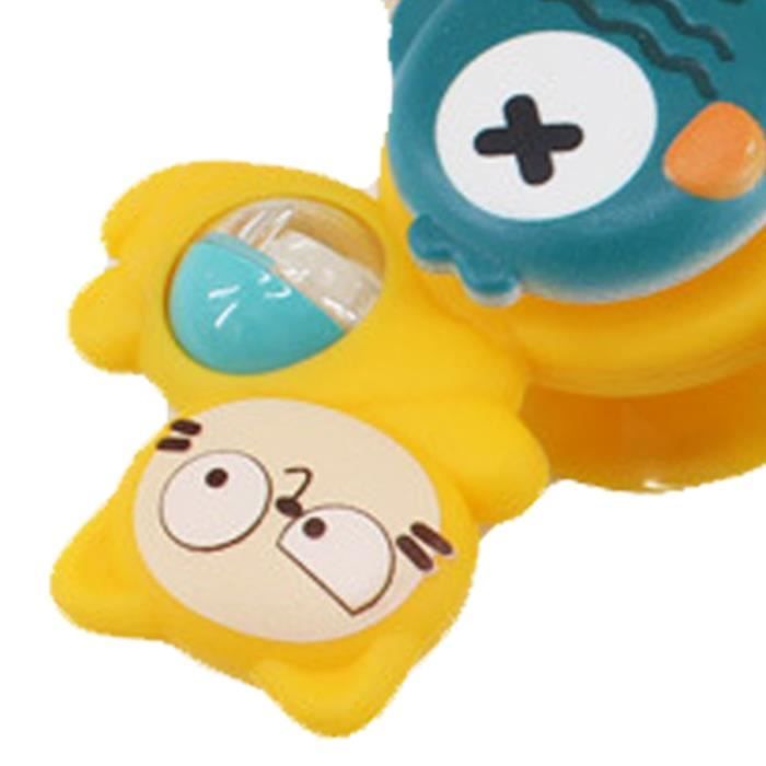 jouet qui tourne au dessus lit bebe