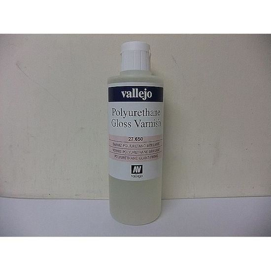 Vallejo - Polyurethane Varnish | Matt Finish 200 Ml. (6.76 Fl.oz