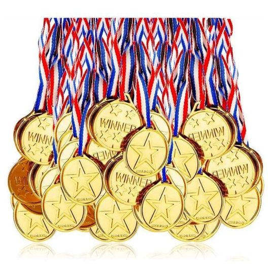 Médaille Enfant Couronne Initiale Or Brossé - Aismée, Médailles Enfants