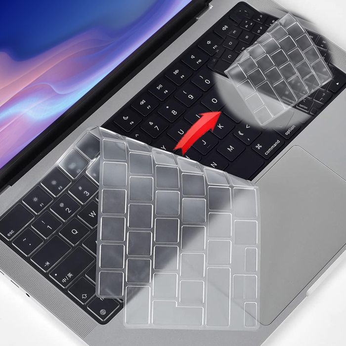 Protection clavier ultra-fine pour MacBook Pro 14 et 16 transparente (2023-2021) compatible avec la disposition européenne