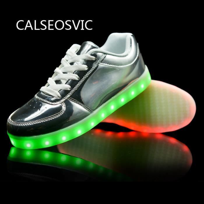 chaussure homme couleur argent