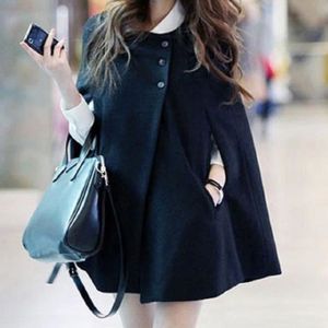manteau cape capuche femme