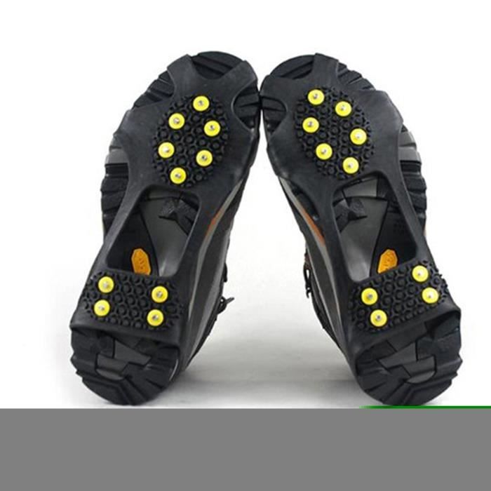 bottes golf avec crampons