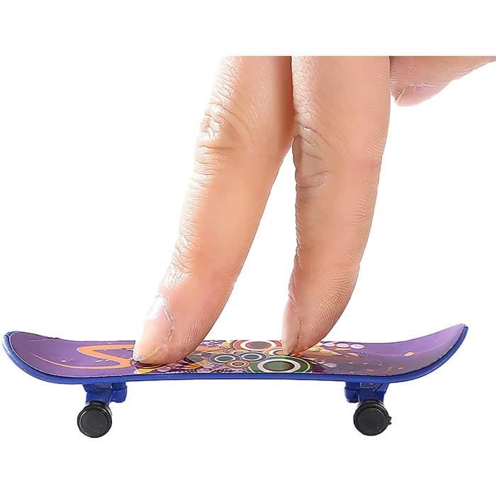 Skateboard à Doigts,10 pcs Finger Skateboards Deck Truck Mini Skate  Boarding Jouets Finger Skate Park Fingertoy Set pour Enfants - Cdiscount  Jeux - Jouets