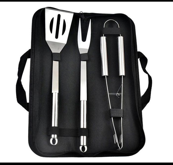 KOIUEYW Set de 18 ustensiles de barbecue avec presse à hamburger - Spatule en acier inoxydable - Cloche à hamburger Smash - Accessoires pour barbecue Teppanyaki - Pour l'extérieur et l'intérieur KOIUEYW Set de 18 ustensiles de barbecue avec presse à hamburger - Spatule en acier inoxydable - Cloche à hamburger Smash - Accessoires pour barbecue Teppanyaki - Pour l'extérieur et l'intérieur