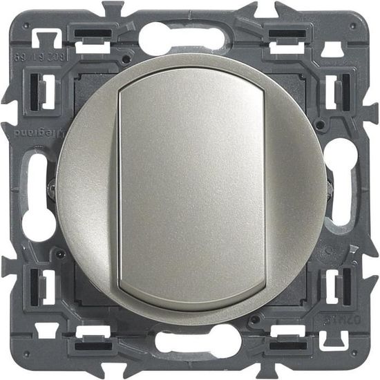 Bouton Poussoir 6A encastré 6A NO-NF kit complet avec support, plaque