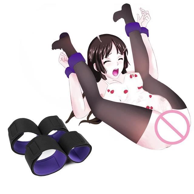 Kit Bondage BDSM 7 Pièces – Noir/Violet (fouet, Menottes, Masque…) Neuf