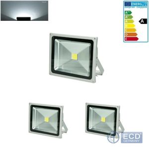 Nouveau 3 Watts Rechargeable Flambeau Spot Lampe Lanterne LED CREE grand faisceau de 300 mètres