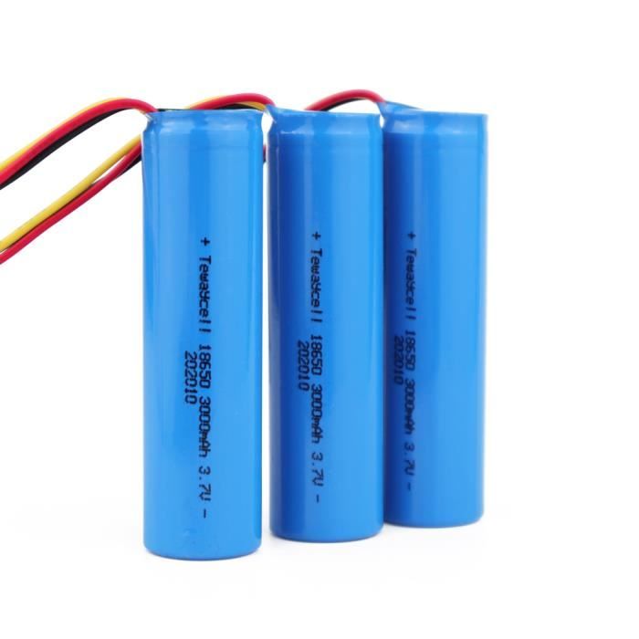 Rppiup 4 Pièces 3.7V 3000mah Li-ION Battery, Akku 18650 Rechargeables avec 4 Prises SM-2P et Un Chargeur USB, Li ION Power Ersatz Akku für RC Fahrzeuge, Boote, Panzer, Autos, Schiffe,Roboter