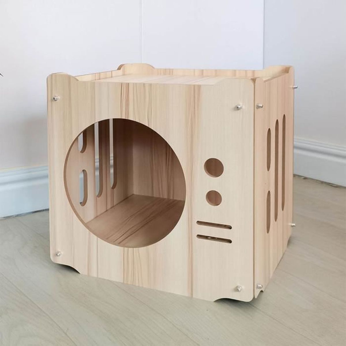 Achetez ICI une maison pour chats avec 2 étages