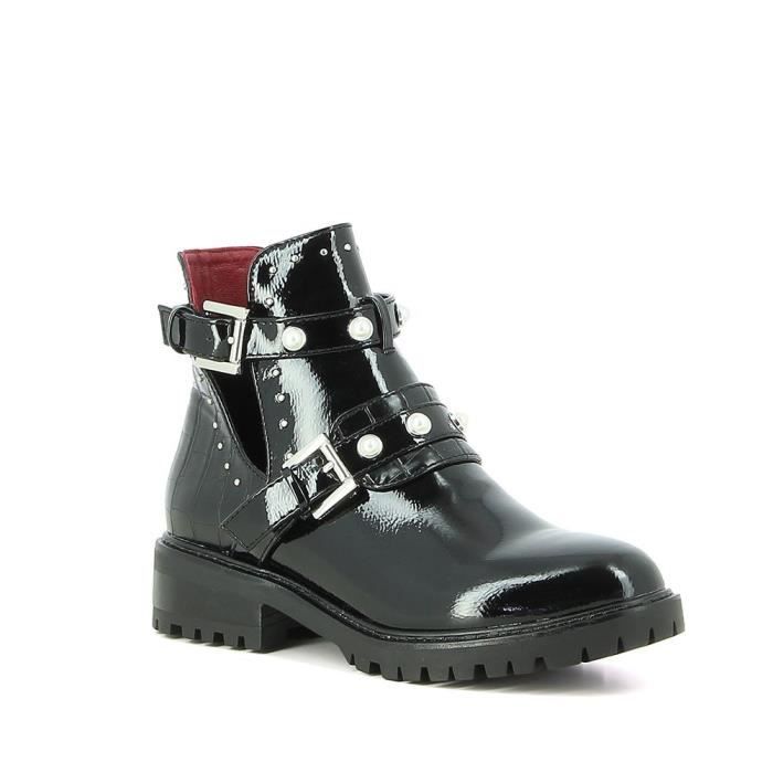 low boots ajourées