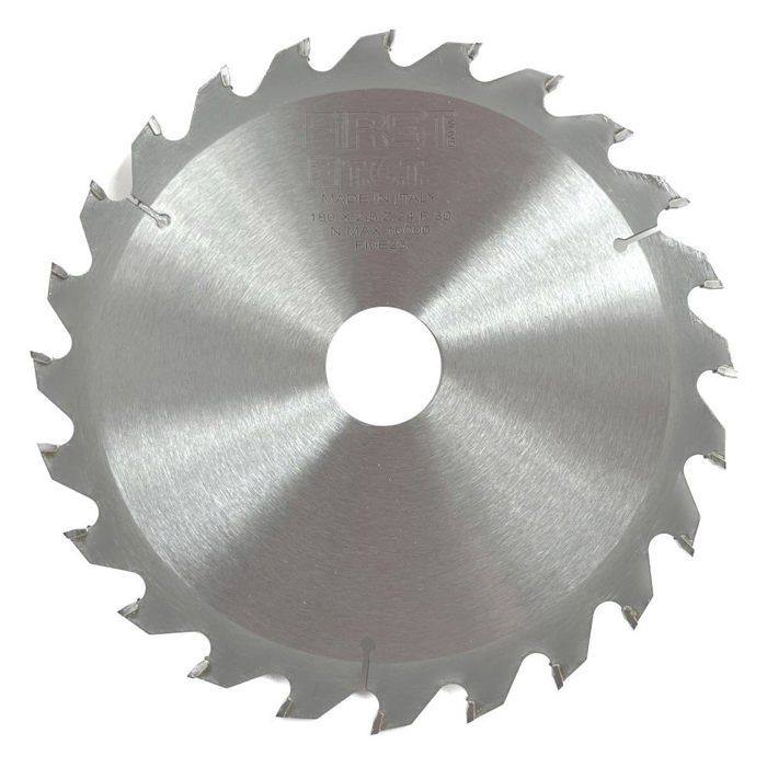 Lame De Scie Circulaire Carbure FIRST ITALIA - 210 X 30 X 2,8/1,8 Mm - 24 Dents Pour Bois