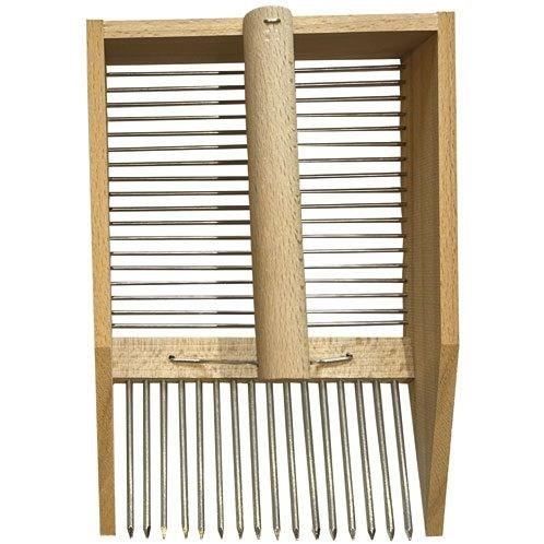 Peigne ramasse myrtilles MASY En bois et métal 14 x 20 cm
