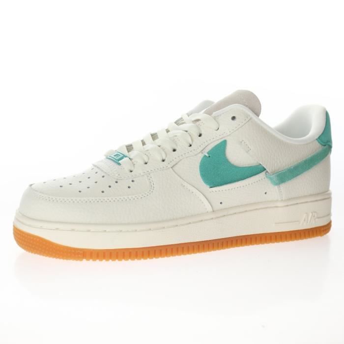BASKET NIKE AIR FORCE 1.07 LX \
