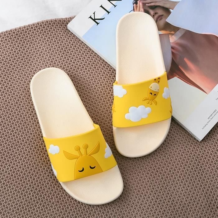 Chaussons claquette femme chausson Pantoufles d ete pour hommes et femmes motif de dessin anime mignon Animal yellow F839 Blanc Cdiscount Chaussures