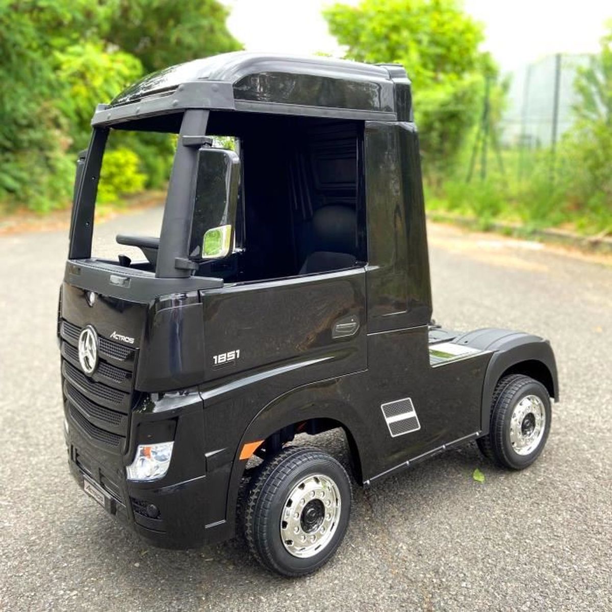 Camion Electrique Mercedes 24v Modele Actros Avec Telecommande Parentale Achat Vente Voiture Electrique Enfant Cdiscount