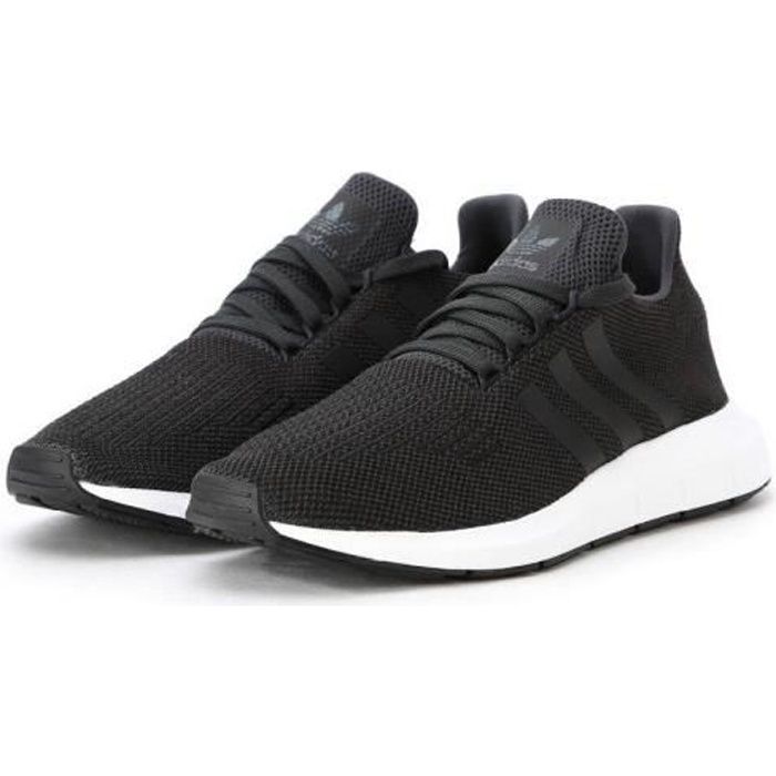 chaussure adidas homme blanche et noir