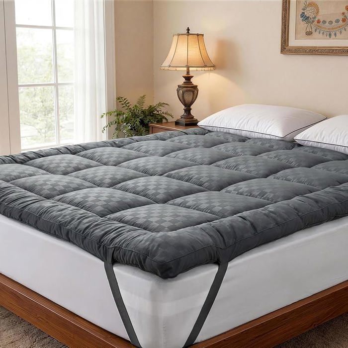 Surmatelas 160x200cm Protège Matelas en Microfibre Respirant 1000GSM Surmatelas Hypoallergénique avec Sangles Élastiques