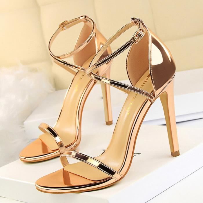 Talon doré mariage
