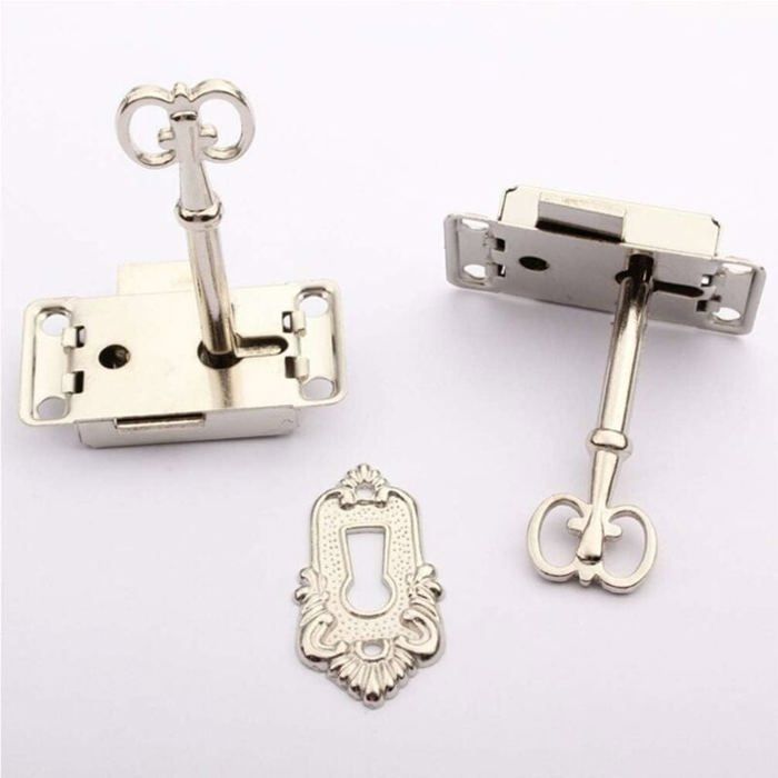 LOT DE CLES de meuble ancienne rocaille EUR 44,99 - FR