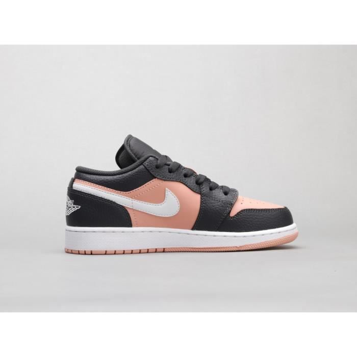 Air Jordan 1 Basketball Baskets Rose Homme et Femme Rose clair - Cdiscount  Chaussures