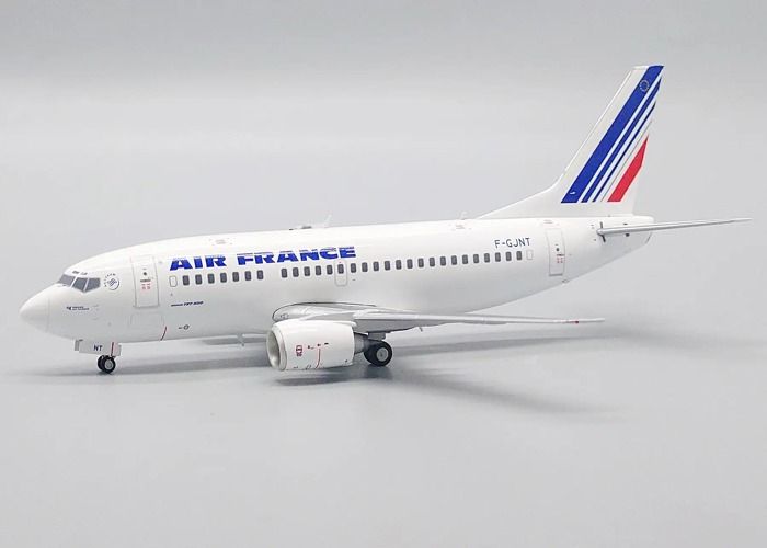 Maquette métal Boeing 737 MAX 8 ''Tom Crean'' EI-FYB - 1/400e Maquette métal Boeing 737 MAX 8 ''Tom Crean'' EI-FYB - 1/400e