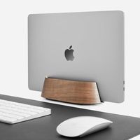HumanCentric Support Vertical pour Ordinateur Portable MacBook Pro Bois de Noyer Noir