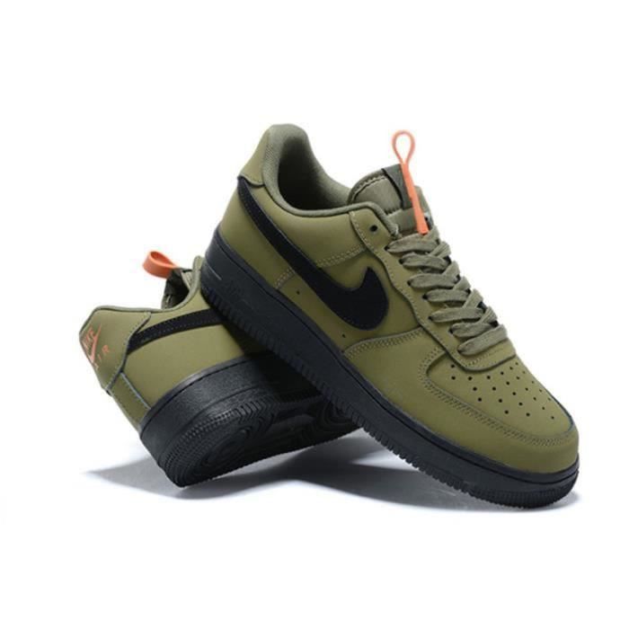 Nike noir et vert hotsell