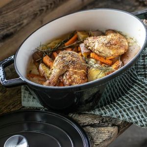 Cocotte ARTHUR MARTIN En Fonte Violette – Parfait Pour Gaz Et électrique