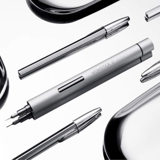 1 Pcs Multifonction Stylo Avec Tournevis Lumière DEL Outils pratiques pour Travaux de Réparation