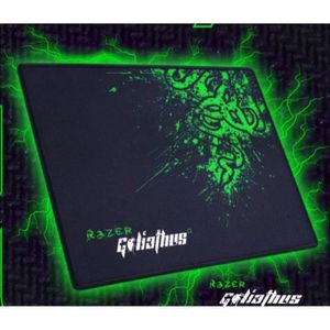 Razer Goliathus Extended Chroma - Tapis de Souris Gaming XXL et doux avec  éclairage RGB (Support de câble, Surface en tissu, Bord surpiqué, Optimisé