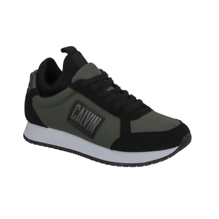 Basket running Calvin Klein Jeans Jodey vert olive et noir.