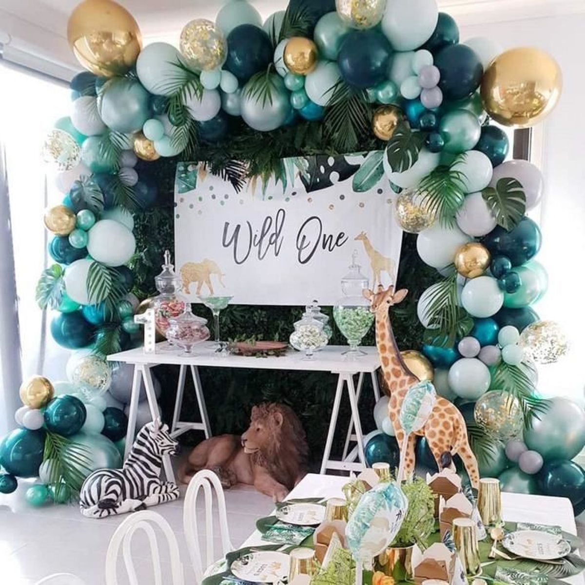 Jungle Safari Theme Party Supplies 167 Pcs Jungle Party Balloon Garland Kit Avec Des Feuilles De Palmier Pour Fete D Anniversaire Cdiscount Maison