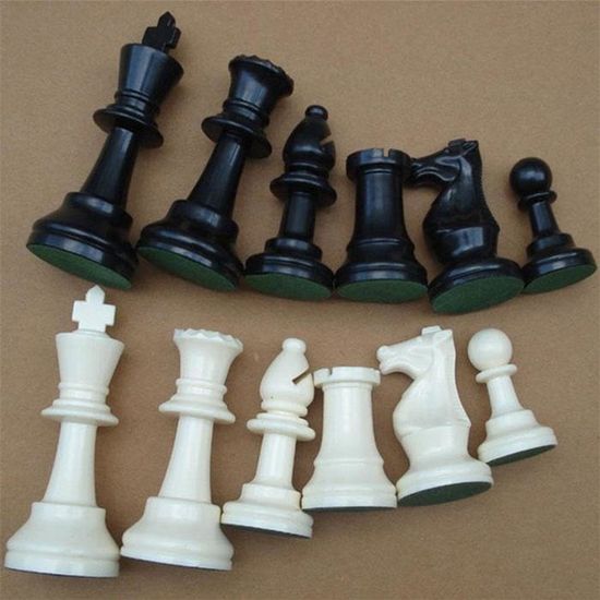 Figurine pièce échec Dame résine H 40cm