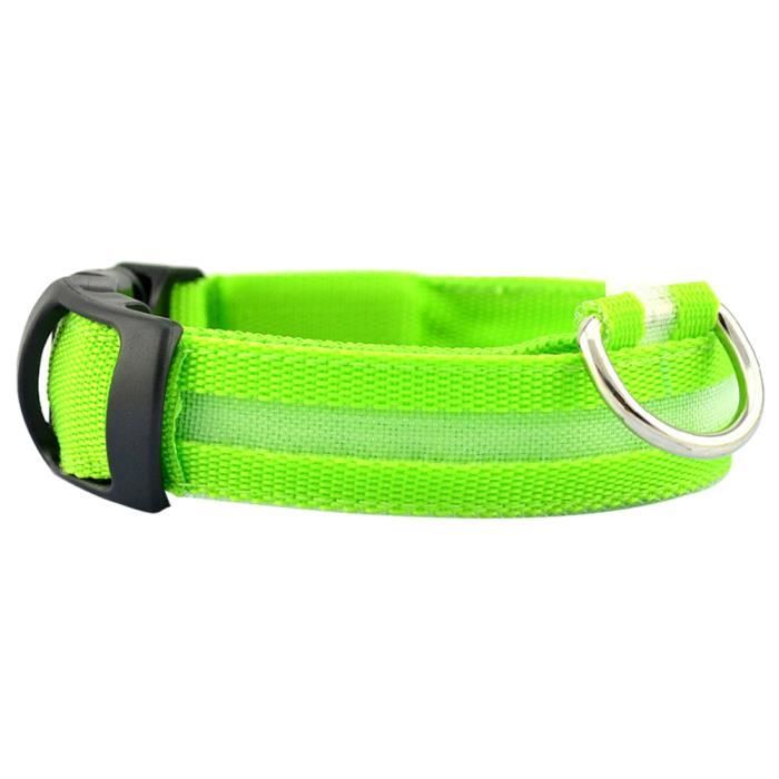 Meilleurs prix pour Chien LED lumineux collar Glowing Pet Fashion Night Light Up de sécurité Collier avec batterie vert intégré M Taille coloré