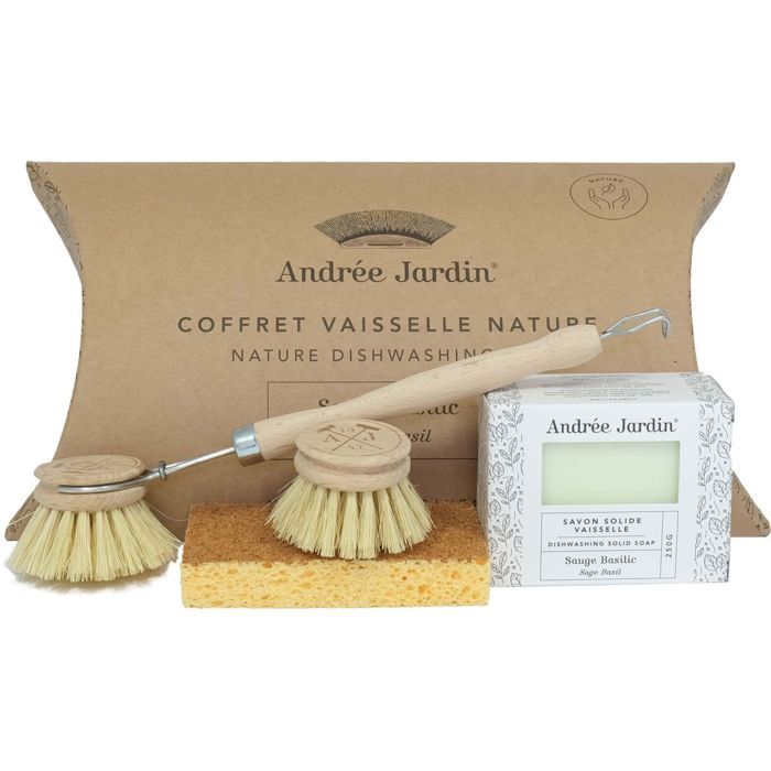 ensemble de brosse à vaisselle et savon