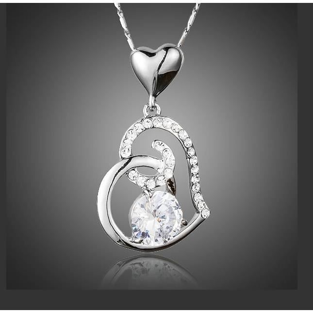 collier avec pendentif coeur serti de cristaux swarovski elements neuf
