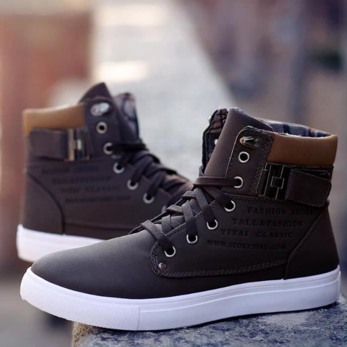 Chaussure a la sales mode homme 2020